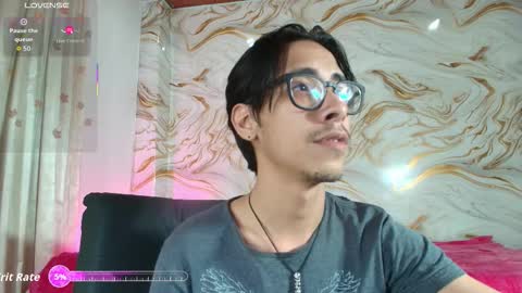 kingdanny_8 online show from February 15, 7:51 am