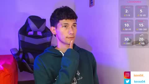  A L E X  online show from November 8, 4:26 am