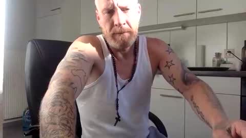 kingsize online show from October 7, 8:18 am