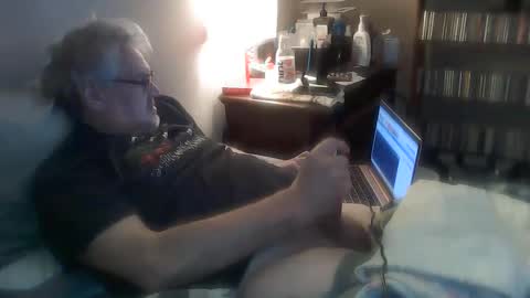 kingtongue10 online show from January 10, 1:52 pm