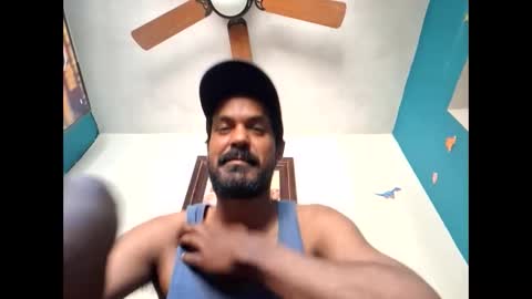 Snapshot of kingweeeed chatting on March 2, 8:57 pm 6Your Dream-Come True9 online show from March 2, 8:57 pm