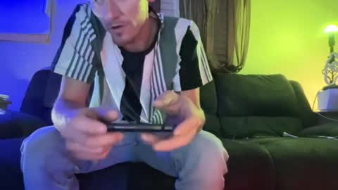 KinkPLAY9 online show from April 3, 6:32 am