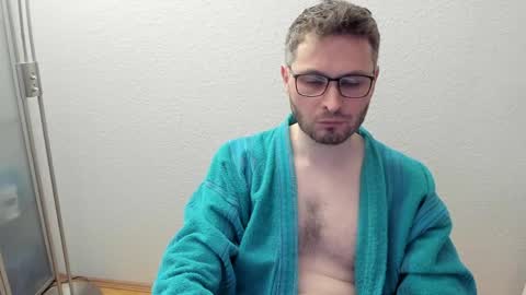 kinksubbydubby online show from April 22, 12:06 am