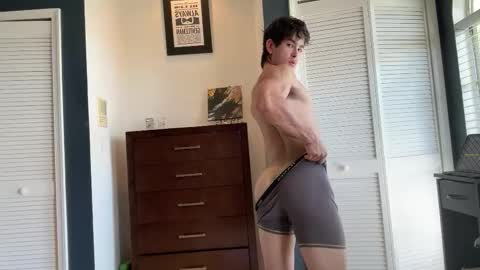 kinkybuffboy online show from October 16, 3:20 pm