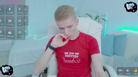 Snapshot of kireev_ chatting on February 12, 6:51 am online show from February 12, 6:51 am