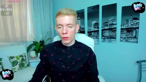 Snapshot of kireev_ chatting on February 21, 9:34 am online show from February 21, 9:34 am