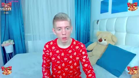 Snapshot of kireev_ chatting on December 7, 7:27 am online show from December 7, 7:27 am