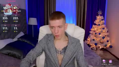 Snapshot of kireev_ chatting on December 23, 7:06 am online show from December 23, 7:06 am