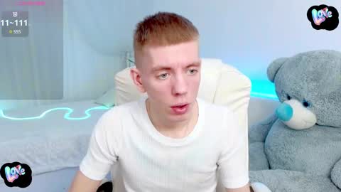 Snapshot of kireev_ chatting on February 8, 7:27 pm online show from February 8, 7:27 pm