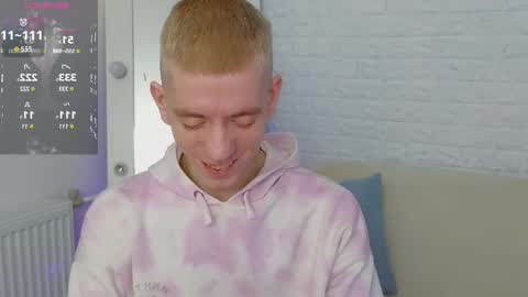 Snapshot of kireev_ chatting on January 12, 6:28 am online show from January 12, 6:28 am