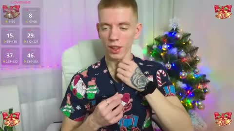 Snapshot of kireev_ chatting on December 14, 7:07 am online show from December 14, 7:07 am