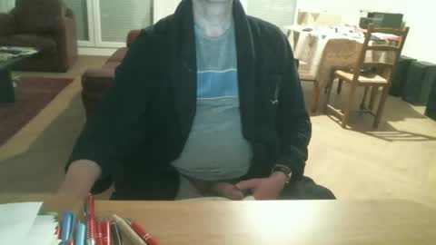 Snapshot of kisslog1 chatting on February 23, 5:14 pm kisslog1 online show from February 23, 5:14 pm