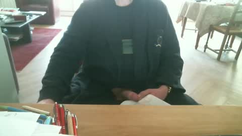 Snapshot of kisslog1 chatting on February 1, 2:56 pm kisslog1 online show from February 1, 2:56 pm
