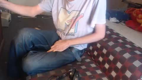 Your Man online show from November 3, 6:39 am