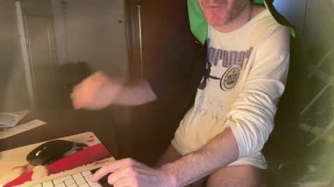 kissofbanned1983 online show from April 3, 3:20 pm