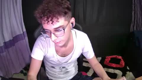 KittyCamKat online show from June 11, 8:40 pm