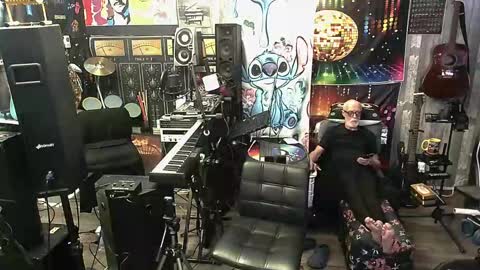 kiveuxmakeu online show from November 9, 2:59 am