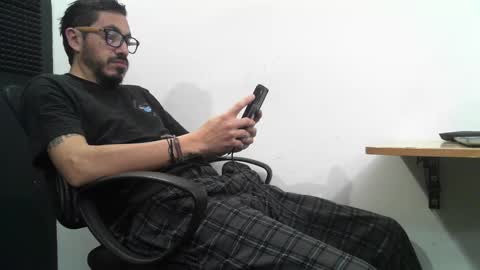 Jeremyz online show from December 26, 3:10 pm