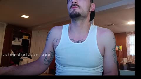 Snapshot of klou502 chatting on January 22, 7:56 pm LOUiViLAN online show from January 22, 7:56 pm