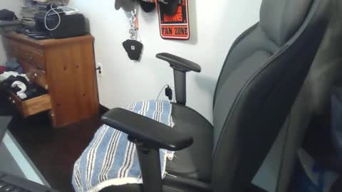 ChubbyBlkKing82 online show from February 1, 3:07 pm