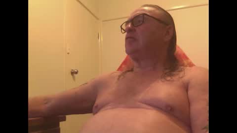 knobout online show from June 7, 10:11 am