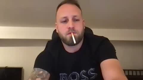 hugo online show from December 22, 12:39 am