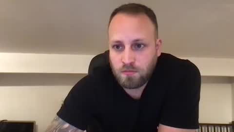 hugo online show from February 19, 7:16 pm