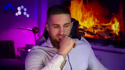 Sweet boy online show from January 17, 10:00 pm