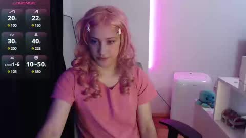 Snapshot of koneko_nya chatting on December 30, 6:49 pm Riley online show from December 30, 6:49 pm