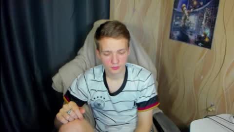 konnor_deviant online show from November 4, 8:21 pm