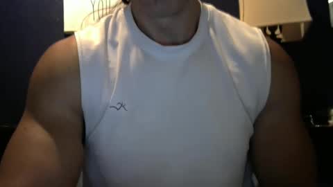 Snapshot of koolchillfun chatting on December 29, 2:42 pm koolchillfun online show from December 29, 2:42 pm