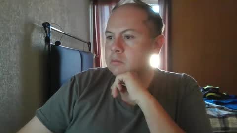 Snapshot of kp_101 chatting on December 15, 11:31 pm kp_101 online show from December 15, 11:31 pm
