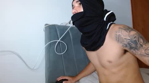 krillin_27 online show from October 9, 11:09 pm