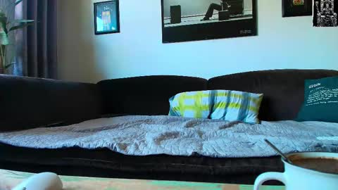 krummersaebel online show from February 23, 11:17 am