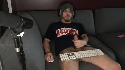 kxng222 online show from April 14, 1:22 pm