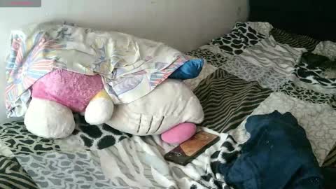 kym629357 online show from March 6, 6:38 pm