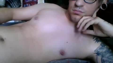 loveyouso online show from January 15, 8:00 pm