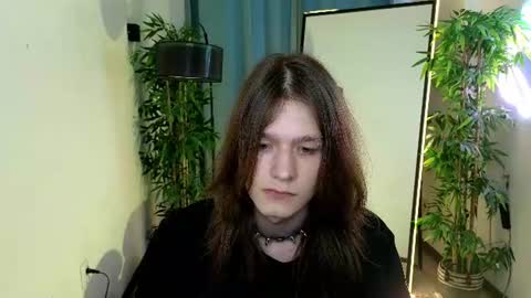 l1l2th online show from July 7, 2:43 pm