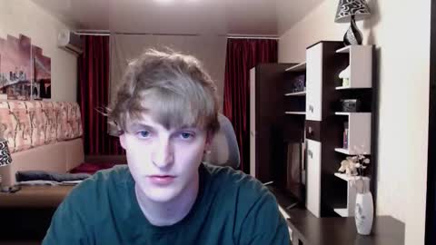 l1onkennedy online show from September 14, 8:33 pm