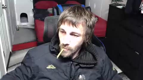 l1v1nth3dr3am online show from December 22, 12:02 pm