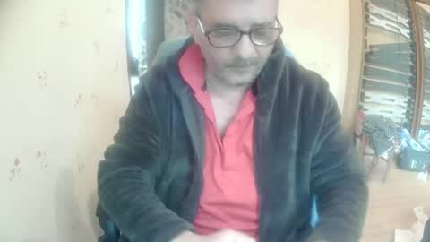 l__0__l online show from January 5, 11:15 am