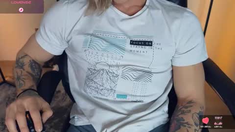 Adonis online show from November 17, 11:57 am