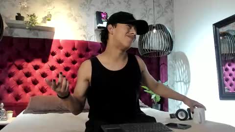 labrinthteasing online show from October 13, 1:50 pm