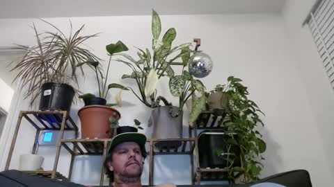 Rick online show from December 25, 5:37 am