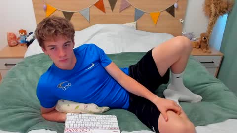 Fandi online show from April 7, 12:27 pm