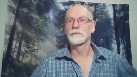 Snapshot of larbie chatting on December 31, 11:53 am Larbie online show from December 31, 11:53 am
