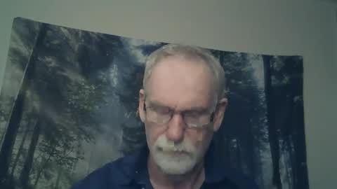 Snapshot of larbie chatting on February 15, 5:51 am Larbie online show from February 15, 5:51 am