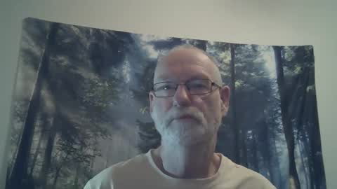 Snapshot of larbie chatting on December 13, 8:26 pm Larbie online show from December 13, 8:26 pm