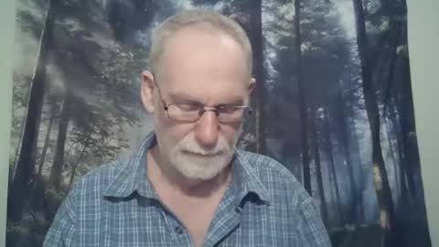 Snapshot of larbie chatting on January 16, 4:07 pm Larbie online show from January 16, 4:07 pm