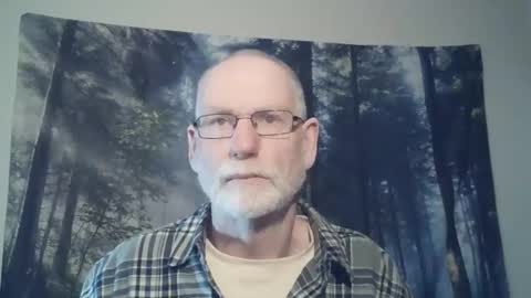 Snapshot of larbie chatting on December 8, 3:00 am Larbie online show from December 8, 3:00 am